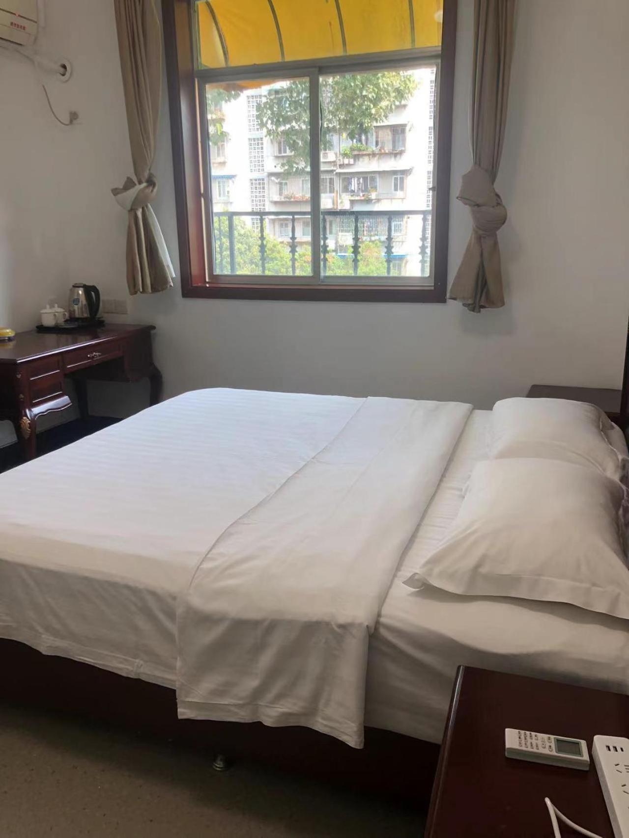 Chengdu Sichuan University Budget Hotel Eksteriør bilde